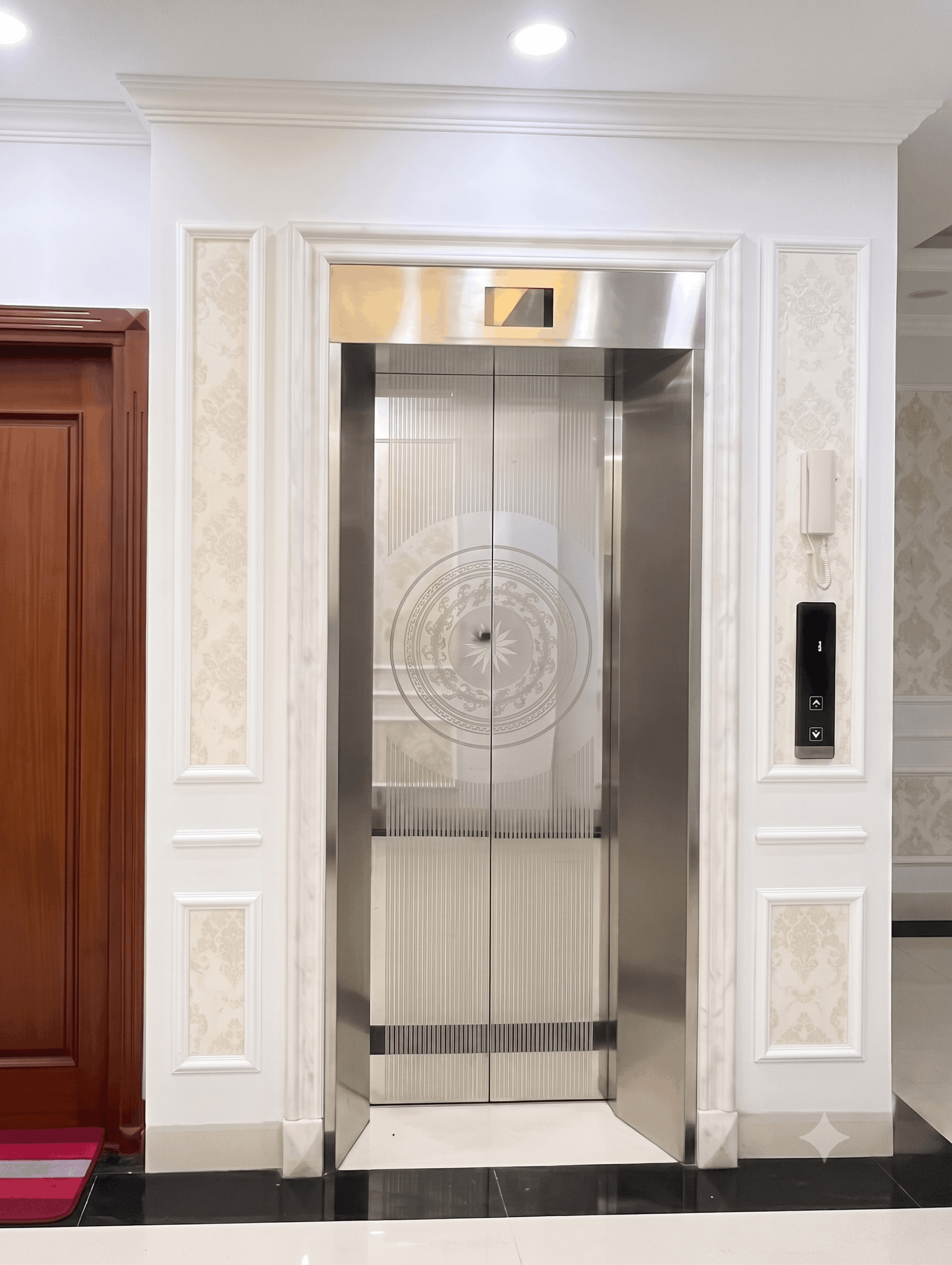 Thang máy gia đình không đối trọng